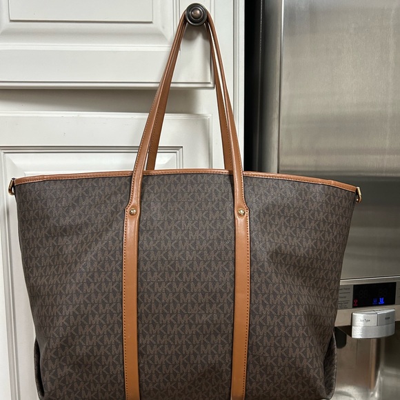 Michael Kors Brown Tote Bag - Picture 2 of 3